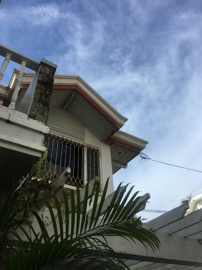 Joyful Island Hostel Lapu-Lapu City Exterior photo